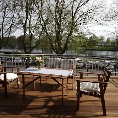 Amerika-suite - Versteck Am Strom Rostock